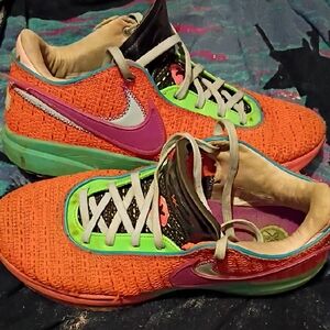 Nike LeBron 20 Men's Orange and Purple Athletic Shoes